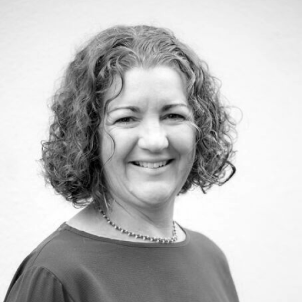 Elaine Teague 