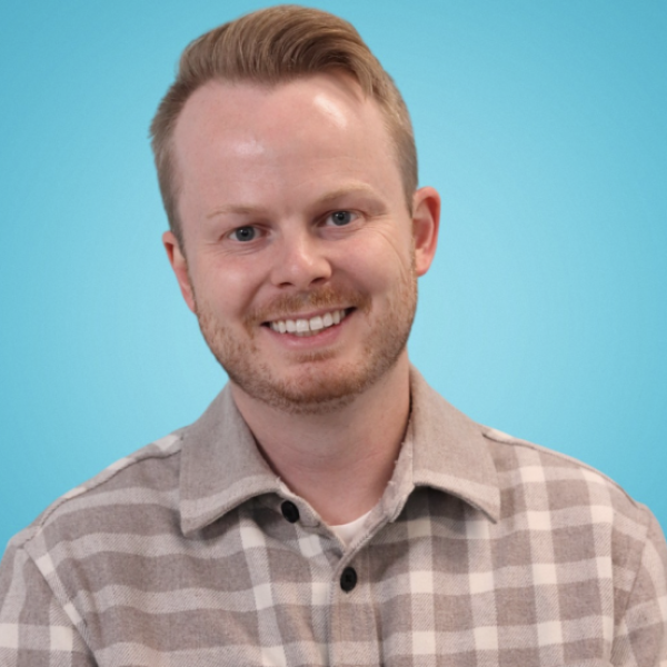 Derek Stevenson headshot