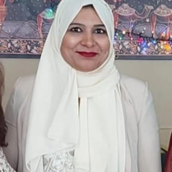 Fahmeda Naheed headshot
